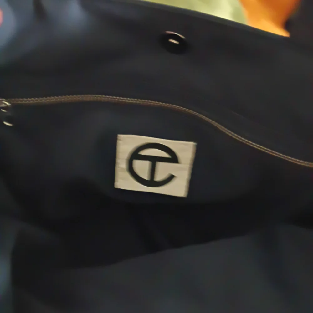 🌟 TELFAR Medium Shopping Tote in Navy Blue - Like New Condition! 🌟 - Picture 6 of 16